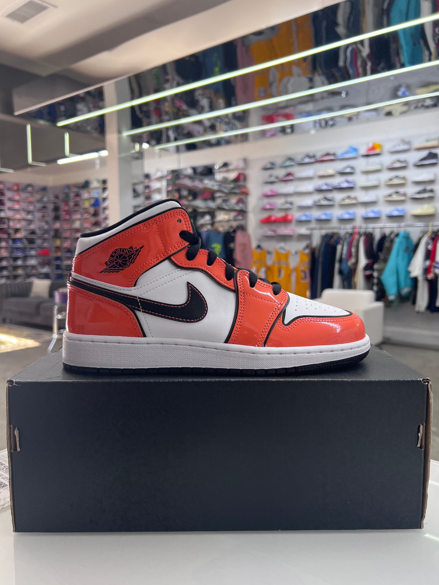 AJ 1 Mid Turf Orange