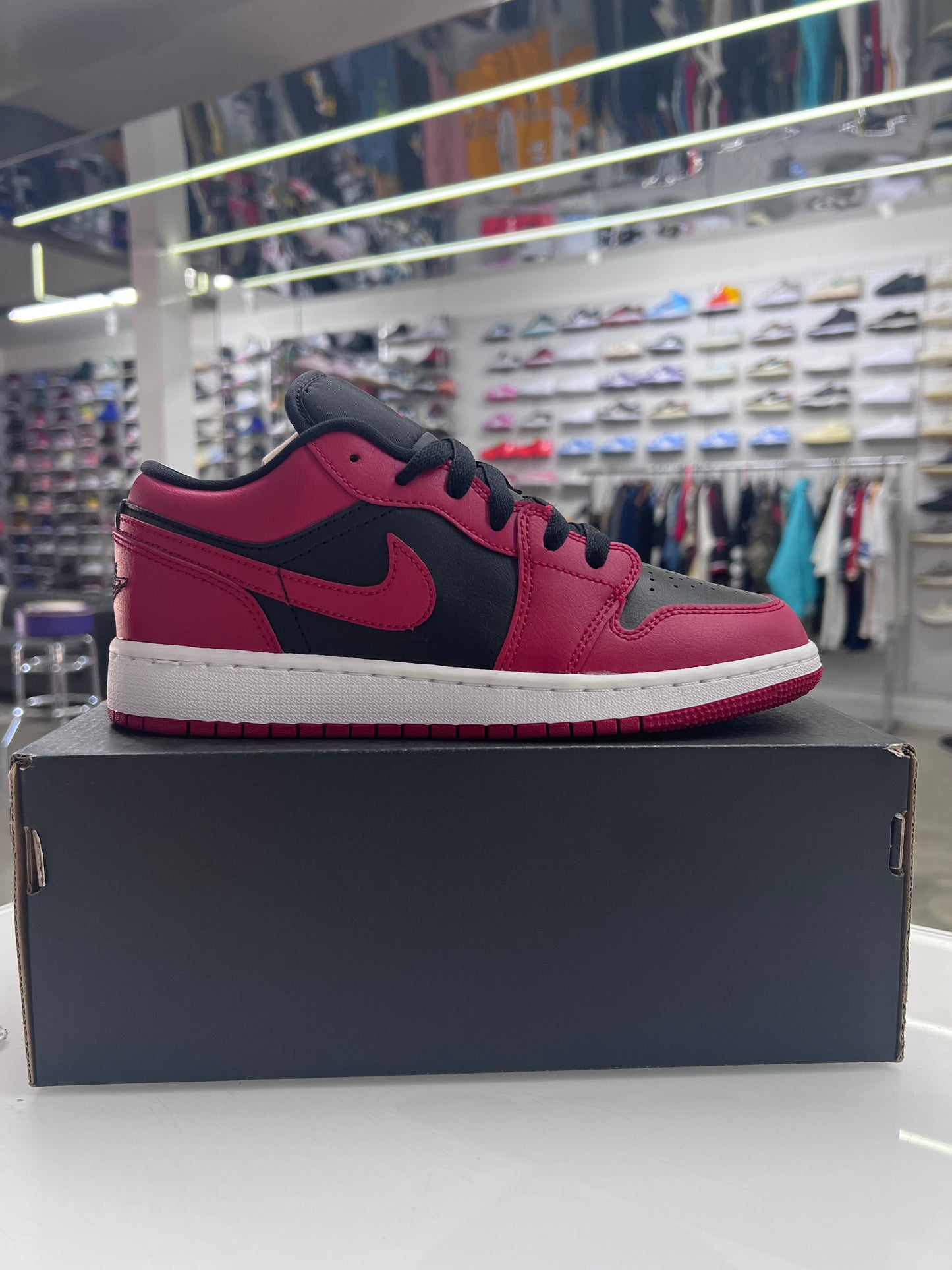 AJ 1 Low Reverse Bred