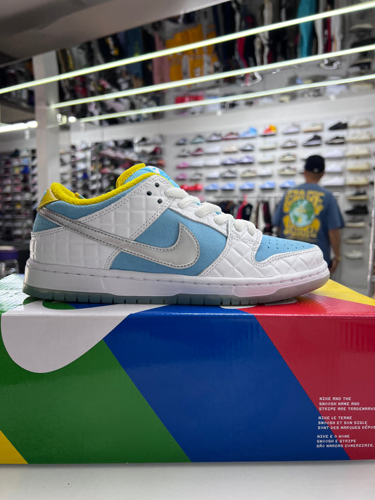 Dunk Low FTC Lagoon Pulse