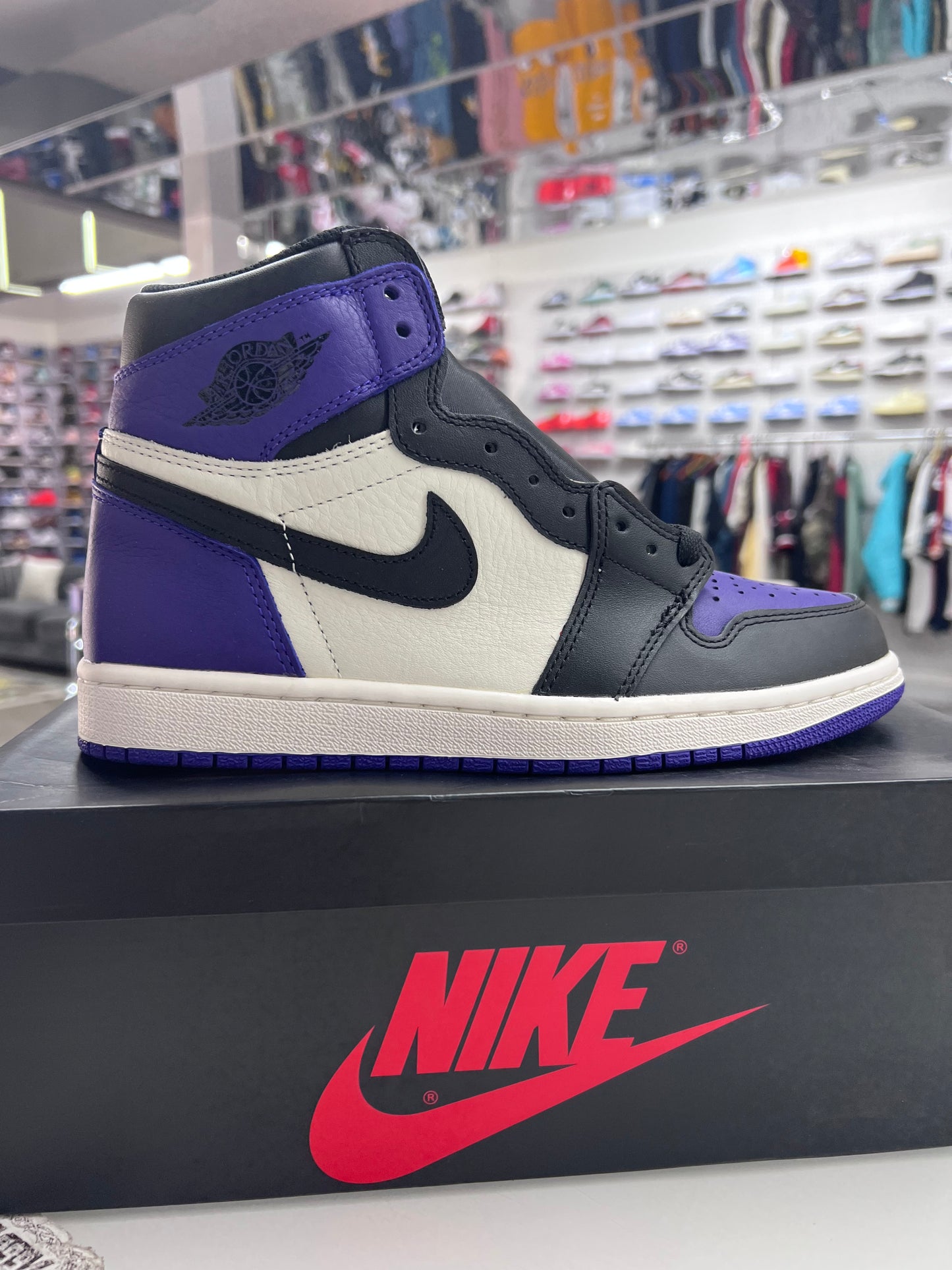 AJ 1 Court Purple