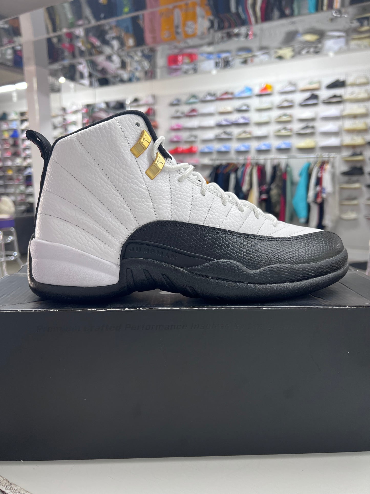 AJ 12 Taxi 2013