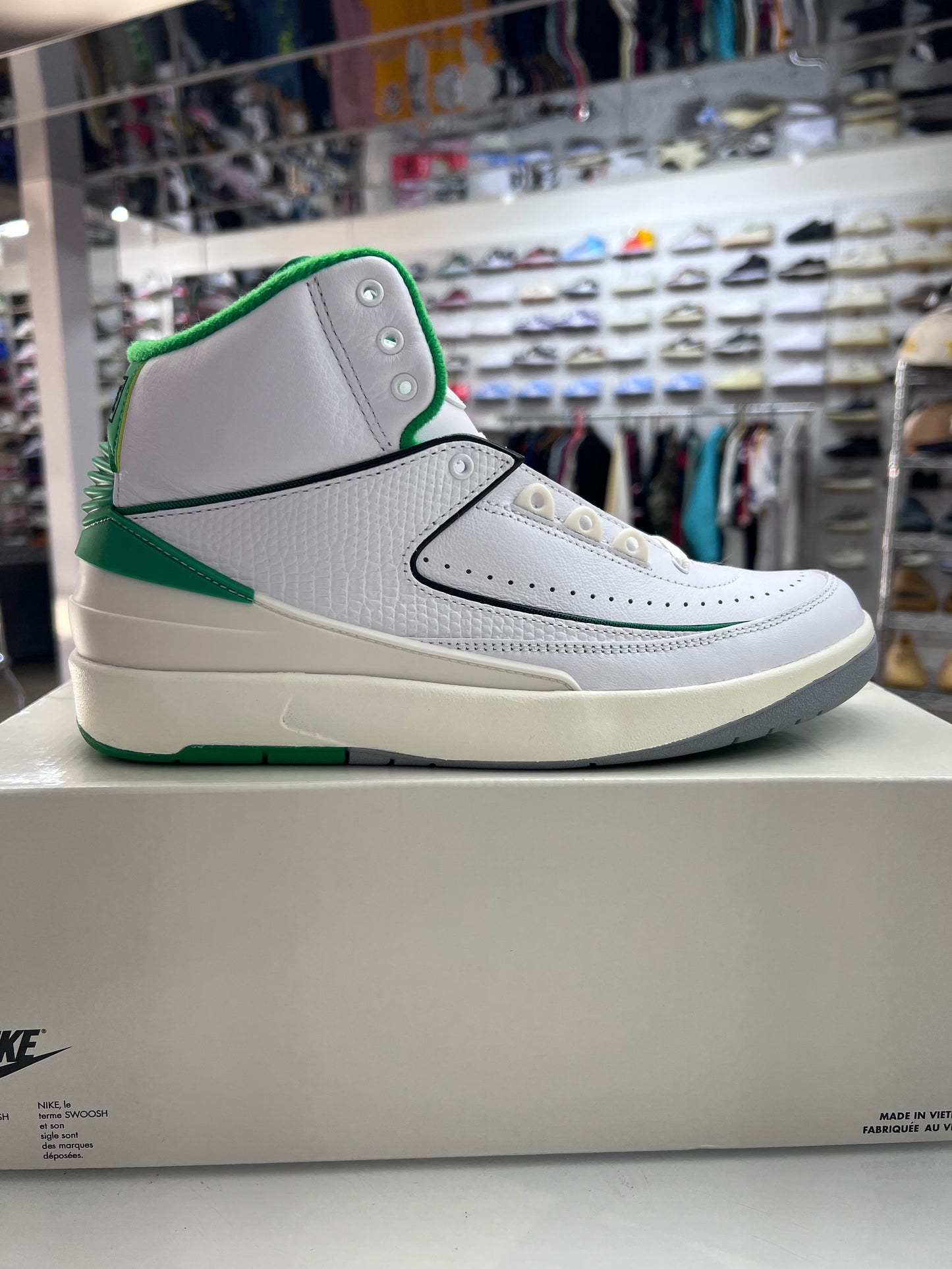 AJ 2 Lucky Green