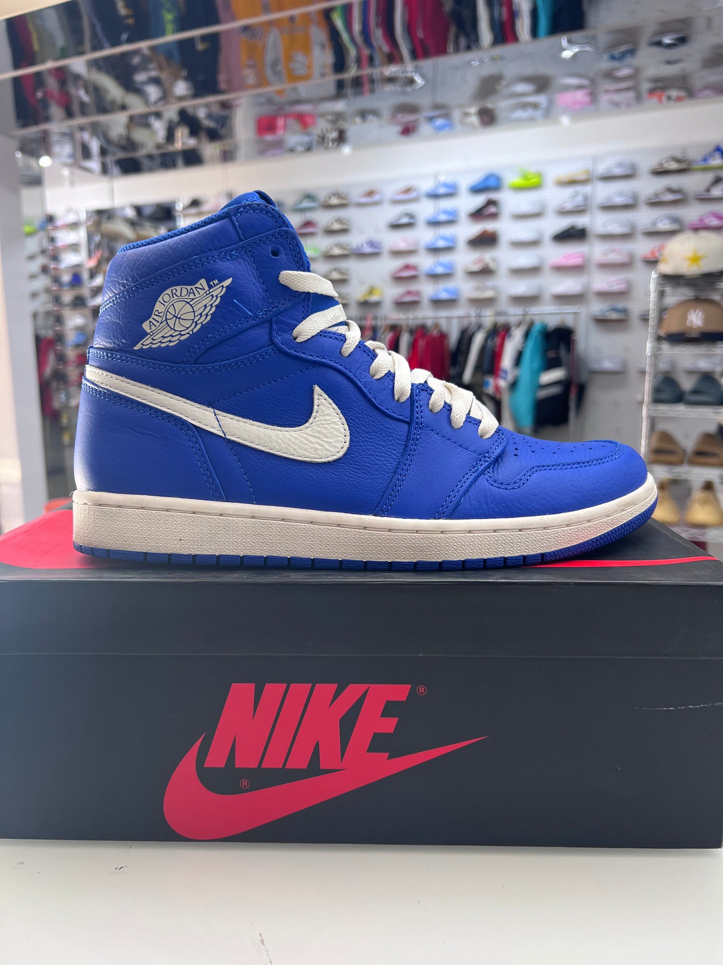 AJ 1 High Hyper Royal