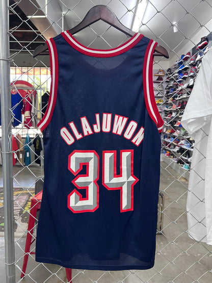 Olajuwon sz.L (44)